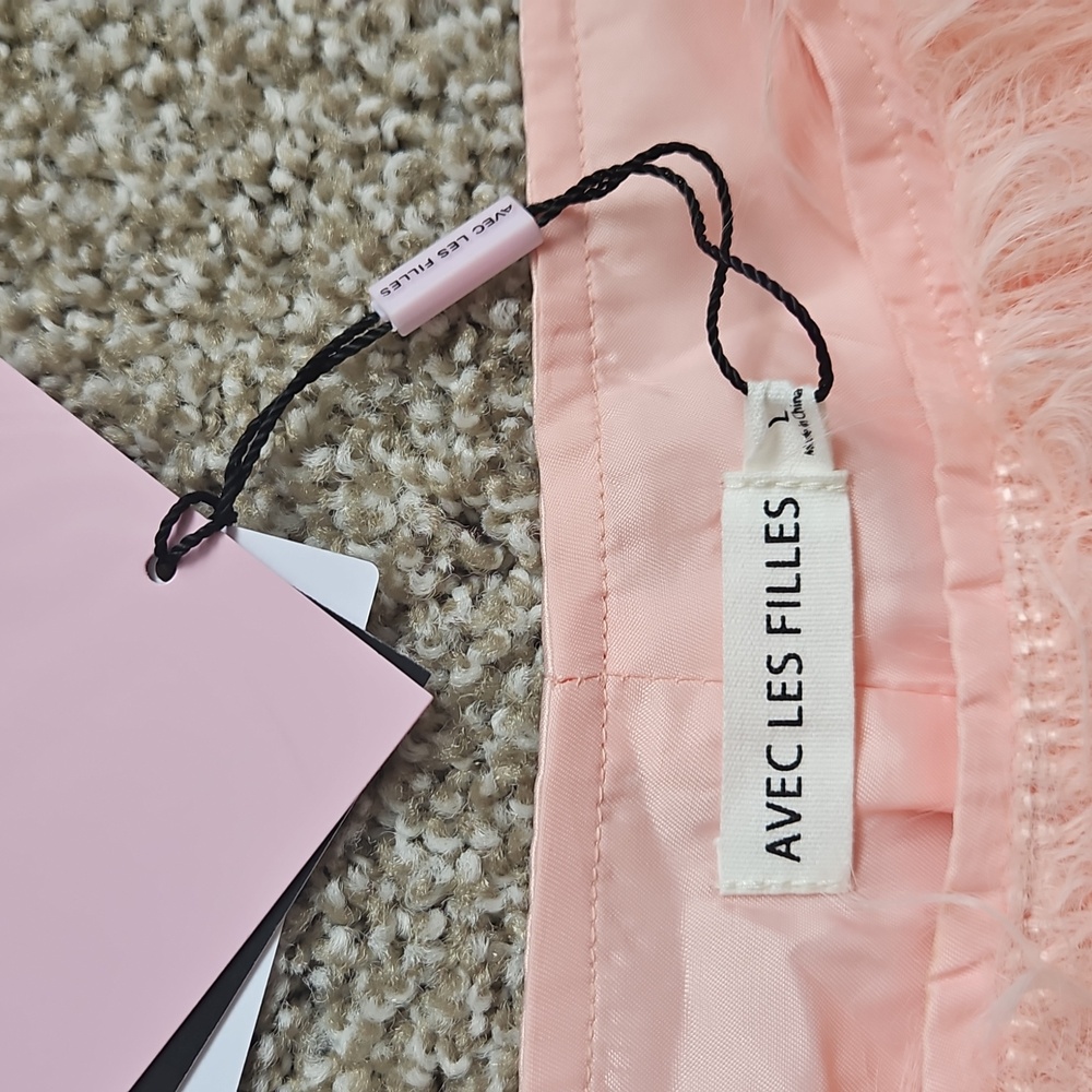 NWT AvecLes Filles Pink Faux Fur Sleeveless Top - Picture 2 of 4